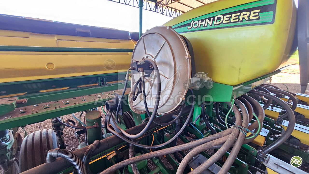 PLANTADEIRA JOHN DEERE PLANTADEIRAS 2113 RP Agronegócio MONTIVIDIU GOIAS GO